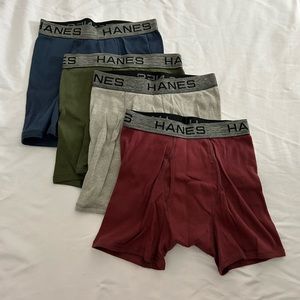 Men’s Hanes boxer briefs